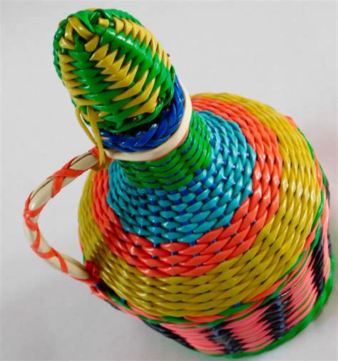 The first feature to check out is the capacity. 1960s Vintage Viresa Wicker Bottle Glass Wine Decanter ...
