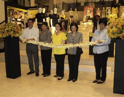 Cory aquino, maria ressa among time fondly referred to as tita cory, the mother of president benigno noynoy aquino iii took painting. Myth Lifestyle: Yellow Fever: A Tribute to EDSA & Former ...