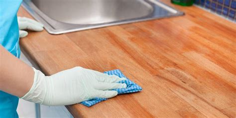 Limpiar y mantener superficies de madera. Cómo limpiar los muebles de la cocina- Droguería | Consum ...
