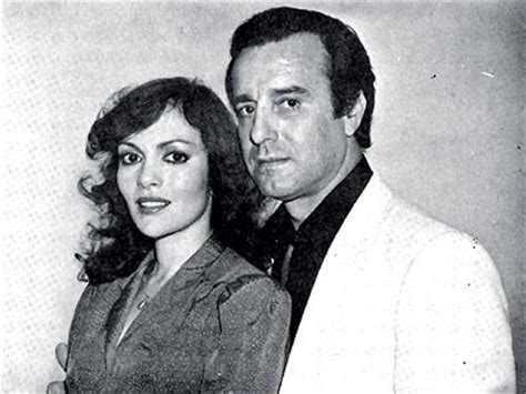 Escritora de novelas como esmeralda, leonela, kassandra, guadalupe, cristal, la que no podia amar, pobre diabla y topacio. Simplemente Novelas...: A LA MEMORIA DE JOSÉ BARDINA