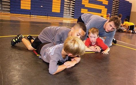 Back To School Area Youth Learn From Iowa Iowa State Wrestlers At Camp