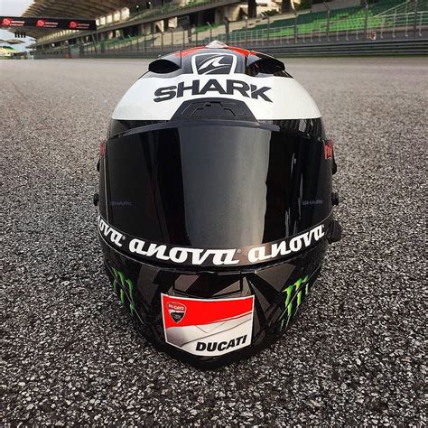 This helmet made with (cova = carbon on view & aramid) materials which makes it super durable and shock resistant. Racing Helmets Garage: Shark Race-R Pro GP J.Lorenzo Test ...