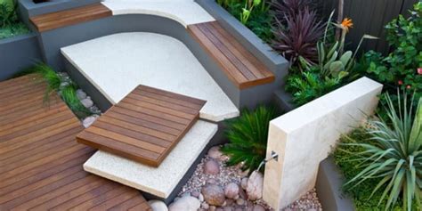 Maybe you would like to learn more about one of these? moderner garten gestalten mit sitzecke und gartenbrunen ...