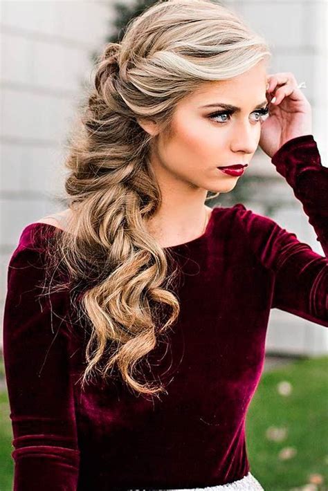 Imagine one of the cutest quick easy hairstyles for long hair there are plenty of absolutely stunning cute easy hairstyles for long hair and you deserve the best ones. See our special compilation of Christmas hairstyles for ...