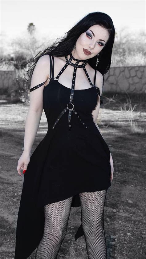 Hot And Sexy Goth Girl So Lovely Beautiful Style Gothic Fashion