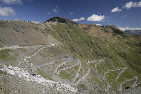 Top 10 Roads : Driving Routes : Greatest Roads in Europe: View now with