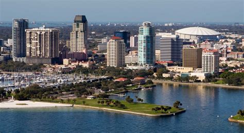 Petersburg skyline da mais elevada qualidade. St Petersburg Florida Is No Longer God's Waiting Room