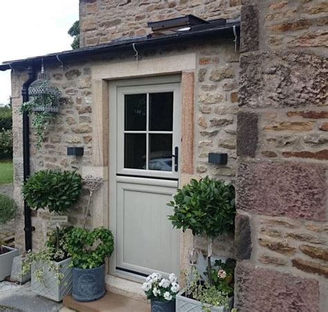 Pin By Claire Odell On New House Cottage Front Doors Cottage
