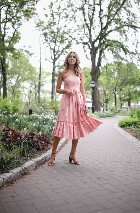 Summer barn wedding guest dresses. Rustic Wedding - MEMORANDUM | NYC Fashion & Lifestyle Blog ...
