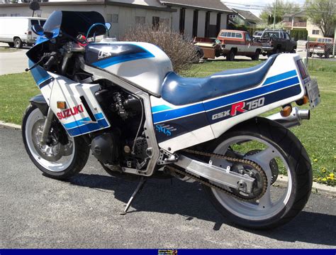 It was introduced at the cologne motorcycle show in october 1984. 1986 Suzuki GSX 750 S: pics, specs and information ...