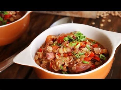 Las lentejas son ricas en fibra y nos aportan sensación de saciedad por lo que, siempre que las combinemos con otros ingredientes. Guiso de Lentejas - Lentejas con Chorizo - CUKit ...