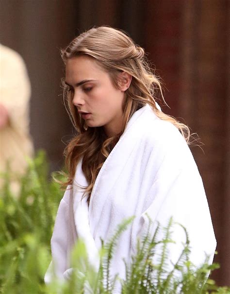 Cara jocelyn delevingne was born in london, england, to pandora anne (stevens) and charles hamar delevingne, a property developer. CARA DELEVINGNE on the Set of Suicide Squad in Toronto 05 ...