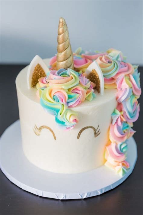 When you have a halloween baby to celebrate, you never have to worry too much about a birthday party. 25 Beautiful Girl's Birthday Cake Ideas for all (Little - Big) | Cake, Unicorn birthday cake ...