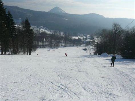 Čeká na vás krásná příroda lužických hor a spousta turistických. Ski areál Sportovní areál Polevsko - informace a mapa