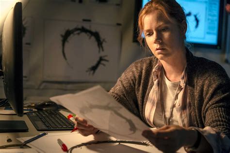 In Arrival Amy Adams Takes A Listening Tour Of The Universe Time