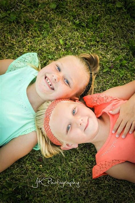 Sisters Pose Sister Poses Poses Ribbon Slides