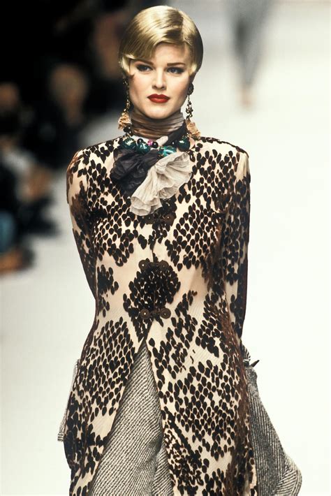 Eva Herzigova Emanuel Ungaro Haute Couture Fallwinter 1995 In 2022