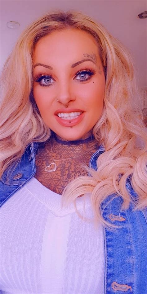 Tw Pornstars 1 Pic Nevaeh Heaven 😈😈😈 Twitter Who Likes My Outfit Casual Xxxxx 311 Am