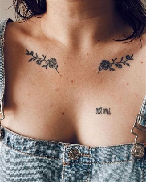 Lista 99 Foto Imágenes De Tatuajes Para Mujer En El Pecho Mirada Tensa