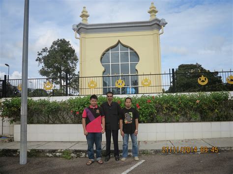 Malangnya sultan mahmud mencurigai akan buah nangka tersebut apabila terlihat akan kesan tebukan kecil pada kulitnya dan getah yang mengalir. Cinta Pada Yang Satu: MENJEJAKI MAKAM SULTAN MAHMUD ...