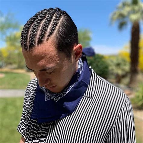 Repeat this process and you've got the braiding technique down. Top 20 Braids Styles for Men with Short Hair (2020 Guide)