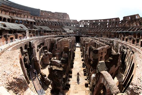 Roma Abre Al Público Los Pasillos Subterráneos Del Coliseo Por Primera