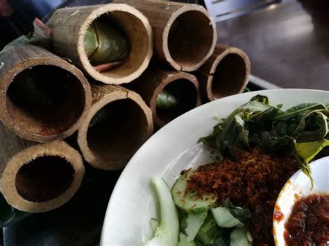 Sedikit info yg agak menghampakan buat grup motor dan konvoi yang nak berkunjung ke nasi bamboo sg klah, atas arahan pihak berkuasa yang terlibat sebentar tadi kami diarahkan agar tidak. Nasi Bamboo Sungai Klah @ Sungkai, Perak - Work Hard Save ...