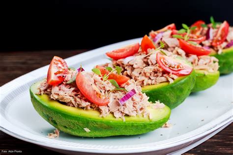 Receta De Aguacate Relleno De Ensalada De Atún