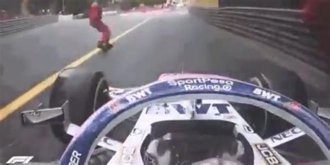 Formula 1 starting lineup for 2021 monaco grand prix. VIDEO: Marshalls F1-race Monaco ontsnappen aan de dood ...