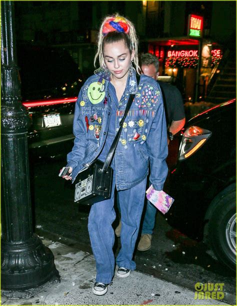 Miley Cyrus Does Double Denim After Snl Rehearsal Photo 3474039