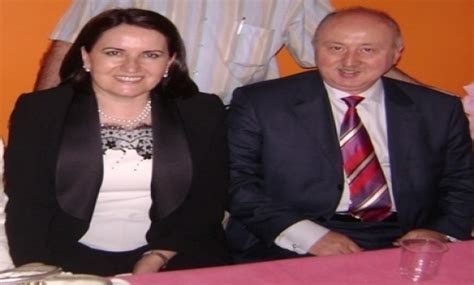 Meral akşener sıkı bir solcu olan. Fotoğrafın Meral Akşener ve Fethullah Gülen'i yan yana ...