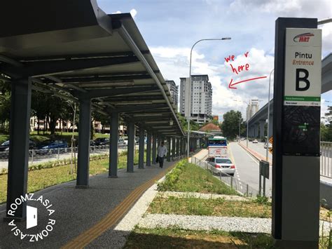 With a much shorter travel time. Clean Medium Room near MRT Kota Damansara (Chinese Female ...