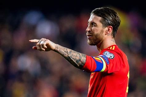 Cuenta oficial de sergio ramos. PICS: Ramos 'Panenka' gives Spain winning start - Rediff ...