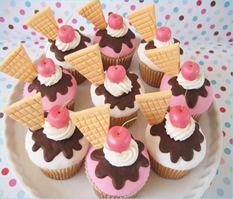 Cupcake papers are a material for which i find endless uses. 40 Cute Birthday Cupcake Decorating Ideas For Kids - DesignMaz