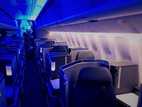 Review United Polaris Business Class Boeing 777 Erfahrungsbericht