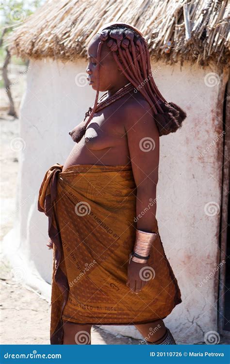 Mujer De Himba En Namibia Foto Editorial Imagen De Herencia