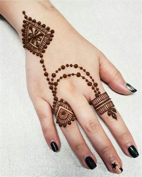 Simple Mehndi Designs Fingers Front