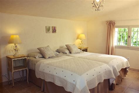 Attractive designs are made only for the sake of children so that they will find it entertaining to live in their room. Bastide Oleander | Inside