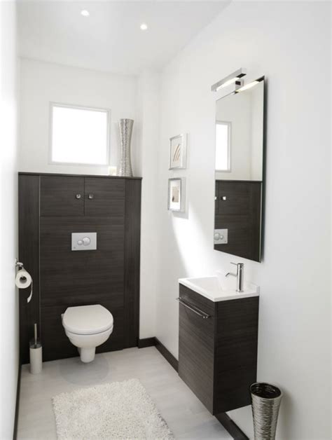 La gamme bricomarché dédiée au wc propose des meubles wc, habillages pour wc suspendu, et autres solutions de rangement wc : Le meuble wc - Archzine.fr