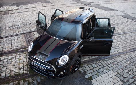 Mini Tries To Get Us To Like The 5 Door Cooper S With A Carbon Edition