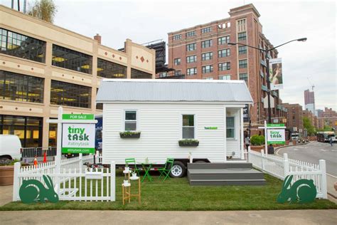Nyc Tiny House Built In 72 Hours Tiny House Town