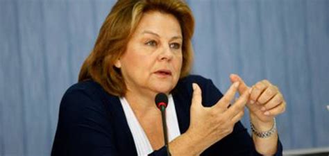 Λούκα κατσέλη:υπάρχει φόβος για τις καταθέσεις !!! H Λούκα Κατσέλη αναλαμβάνει γενική διευθύντρια στην ΕΔΕΜ