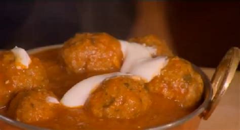 Exotic, richly spiced, warming and totally what you deserve. Hairy Bikers Lamb kofta curry recipe on Spring Kitchen ...