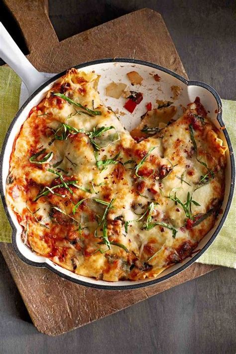 Romantic dinner ideas at home. 25 Romantic Dinner Ideas for Two - Make Easy Romantic ...