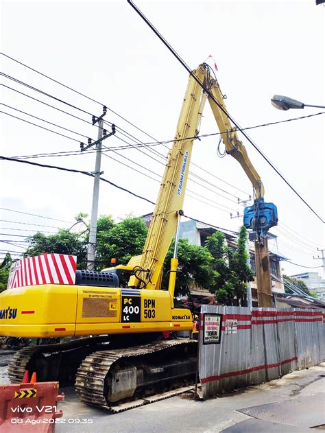 Rental Excavator Vibro Hammer - Rental Crane Jambi, Jasa Rental