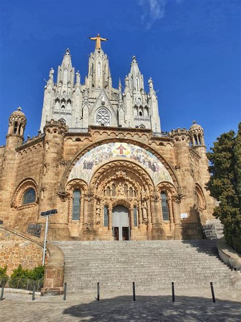 Al consagrarnos al corazón de maría, descubrimos el camino seguro al sagrado corazón de jesús, símbolo del amor misericordioso de nuestro salvador s.s. TEMPLO DEL SAGRADO CORAZÓN DE JESÚS en 2020 | Templo ...