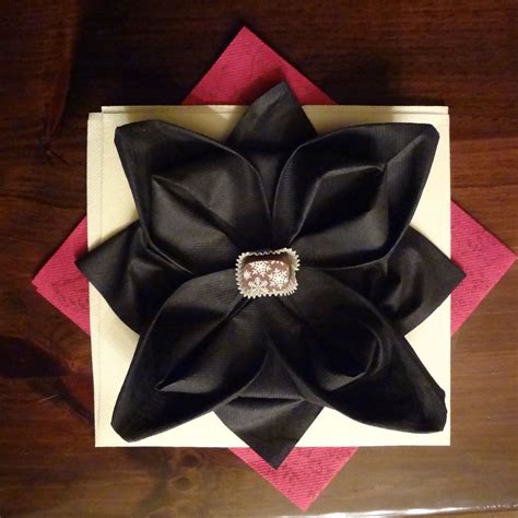 The art of napkin folding might see out of reach, but it's actually a really easy way to transform your table. Fancy napkin folding done at home! | Fancy napkin folding ...