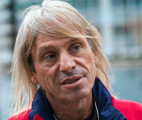 Alain wertheimer (born 28 september 1948) is a french billionaire businessman, based in new york city. Biografia di Alain Robert