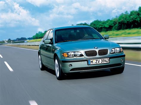 Because on the bottom side, in the headlight of the middle area, you will. 2005 BMW 330i - conceptcarz.com
