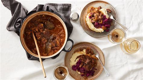 Hachee uit de oven recept Allerhande